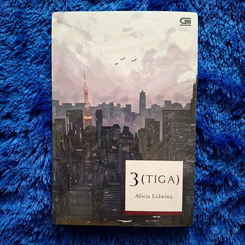 3 (Tiga) - Alicia Lidwina