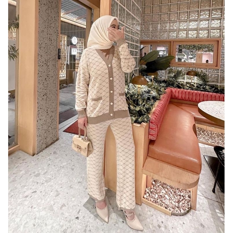 Vanilla Hijab Vanillahijab Signature One Set Monogram