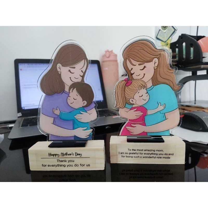Plakat Kado Hari Ibu | Piala Mother’s day Custom Nama Tulisan | Piala akrilik Hadiah Spesial Lucu Un