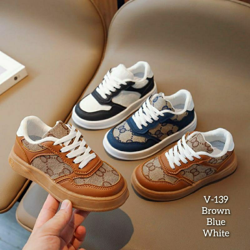 NEW ARRIVAL. SEPATU ANAK-ANAK
MG-BABY IMPORT
Kode V-139
