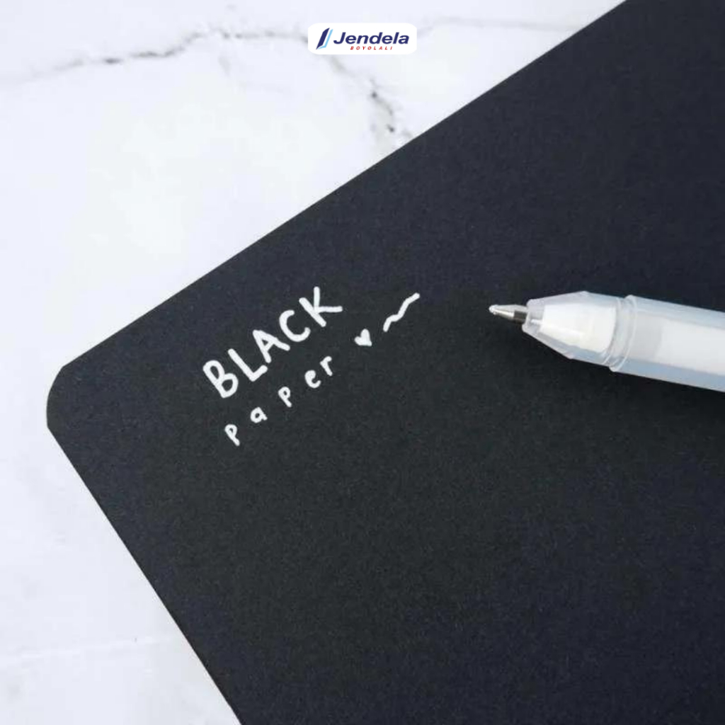 

Notebook Black Paper Plain Pocket Notes & B5 Panmomo Gelpen White Atk