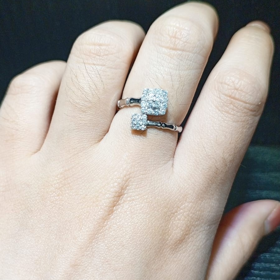 Cincin Wanita Mas Putih Zircon Fashion uk13 17k 75% 2.2gram (CG71