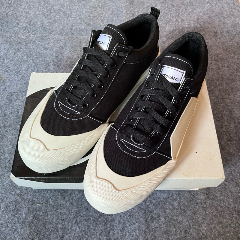 Sepatu Corebrand - sicna classic