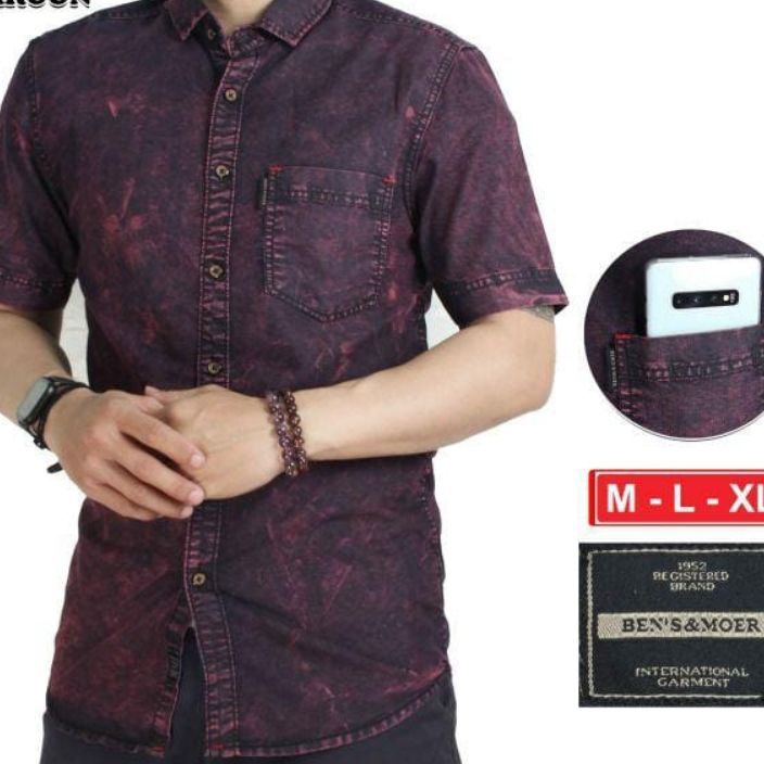 Terjamin kemeja Denim Levis Pria Lengan Pendek Ben's & More.
