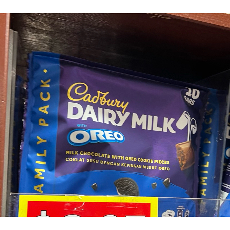 

Cadbury dairy milk family pack with oreo 10 bars COKELAT ORI SG