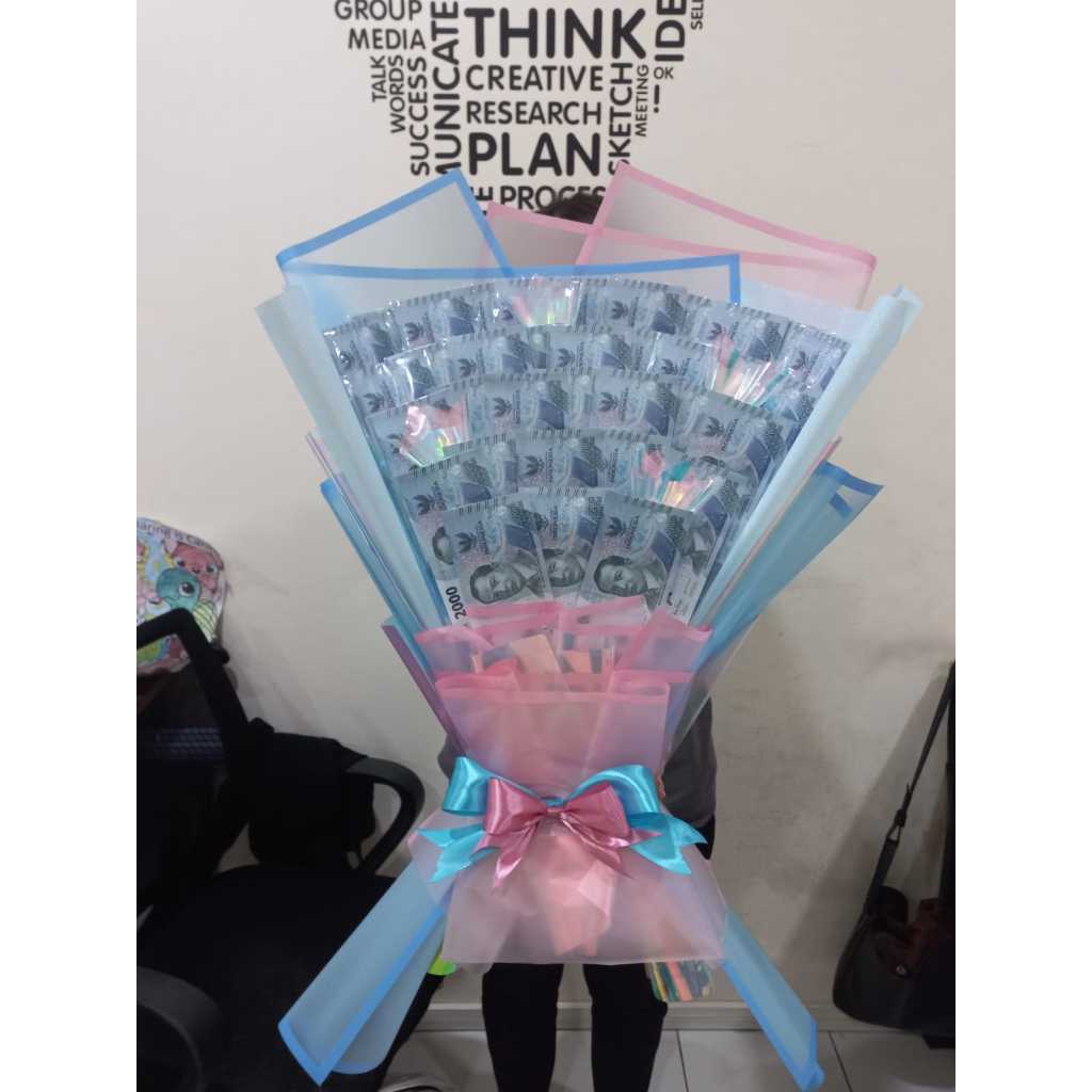 Buket uang besar