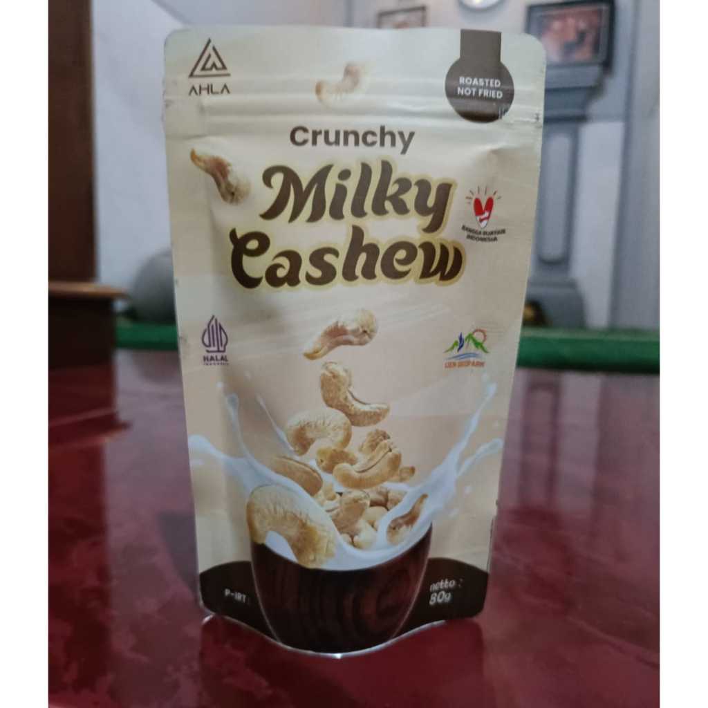 

Kacang Mede Panggang rasa susu/ Roasted Cashew/ Milky Cashew