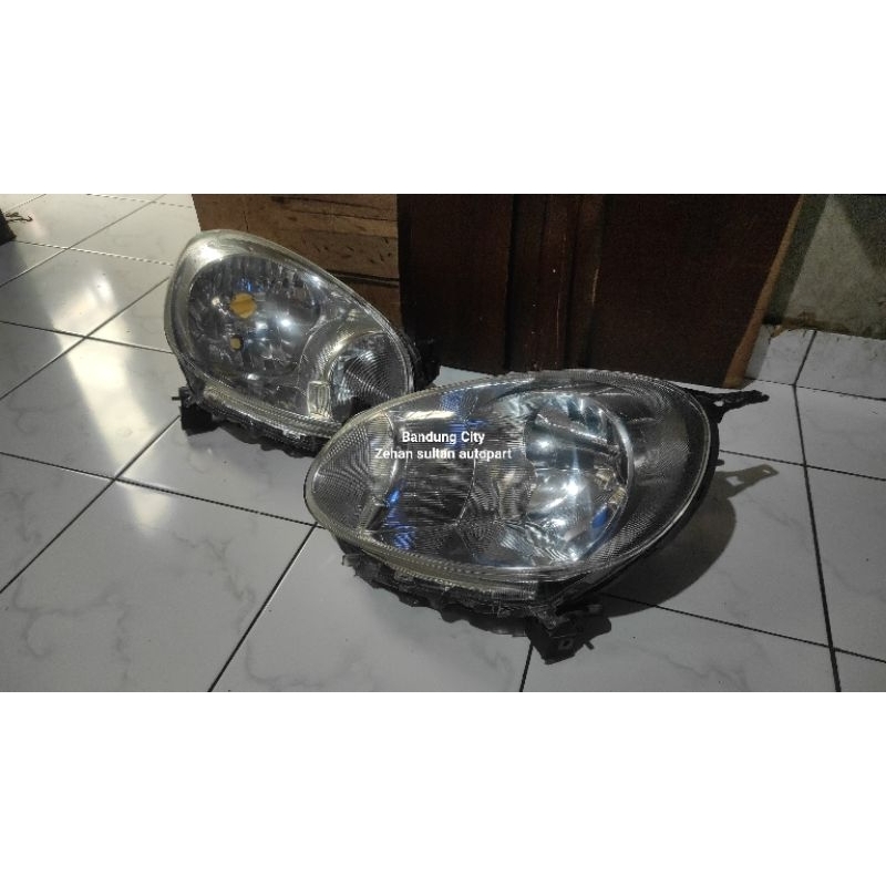 Headlamp lampu depan nissan march 2013