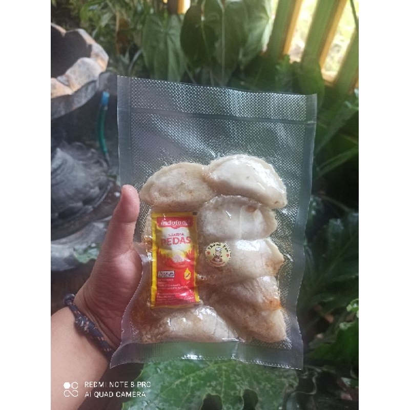 

Cireng Huha isi ayam suwir
