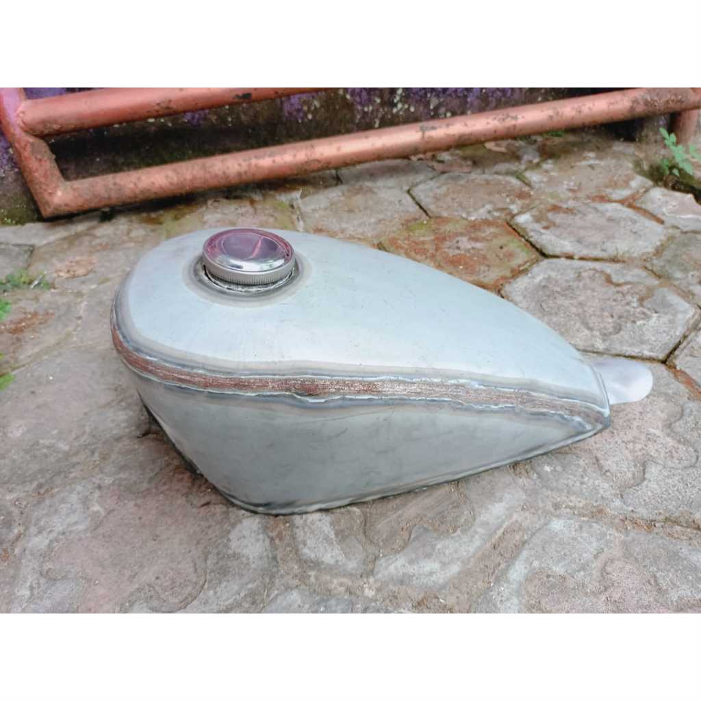 Tengki Sportster Mini Bratstyle Bobber