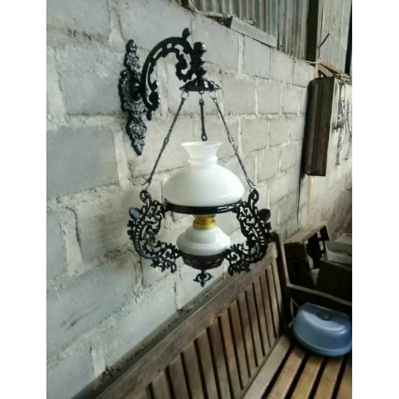 LAMPU ANTIK DINDING