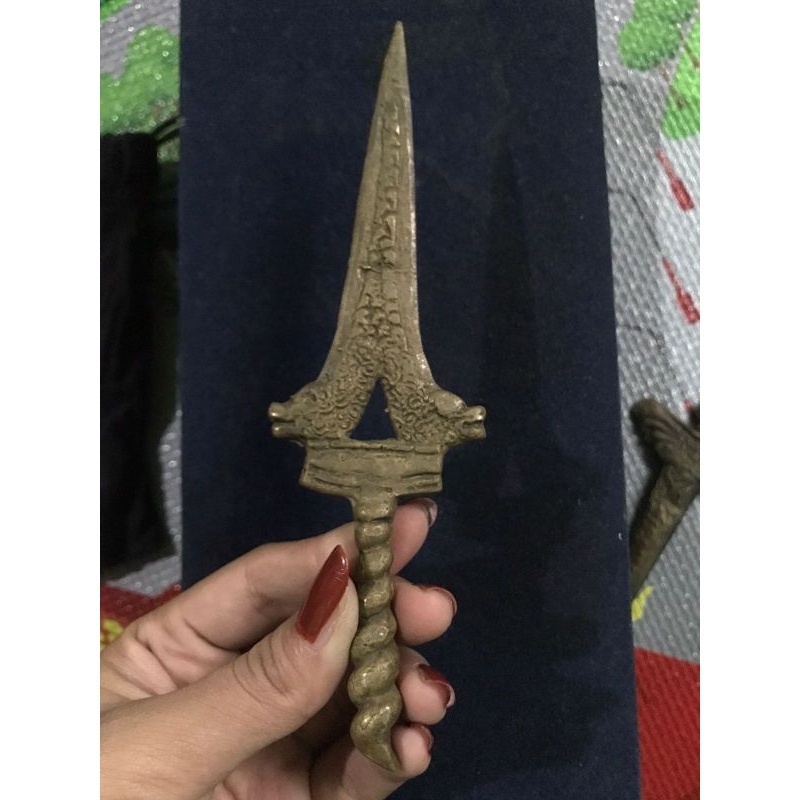 Keris naga kembar sepuh wingit asli tua