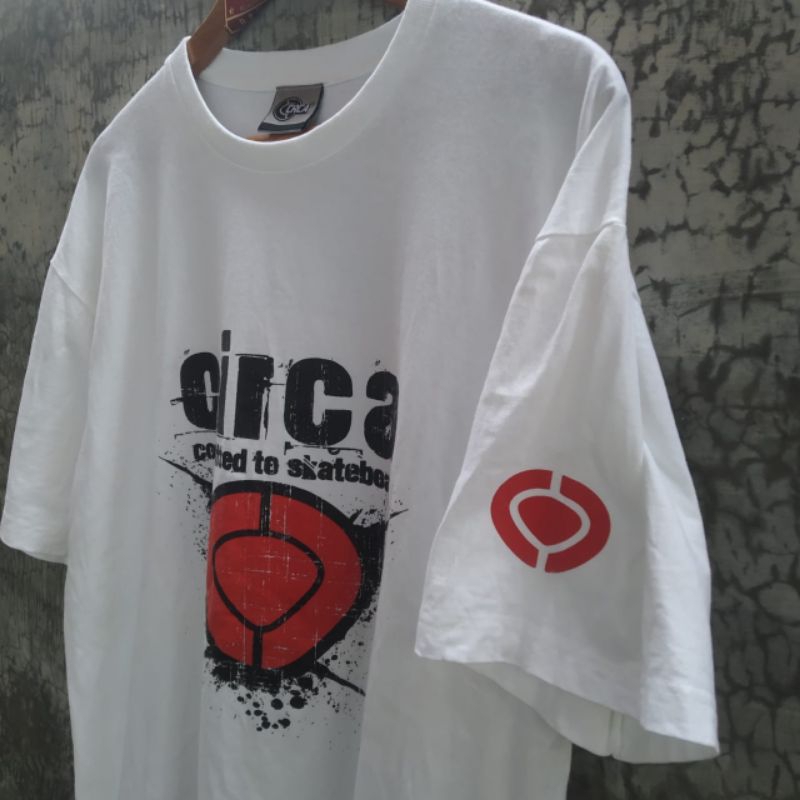 Kaos Skate and Surf Circa Committed to Skateboard Surfboard Surfing Skateboarding Surfers Skateboard