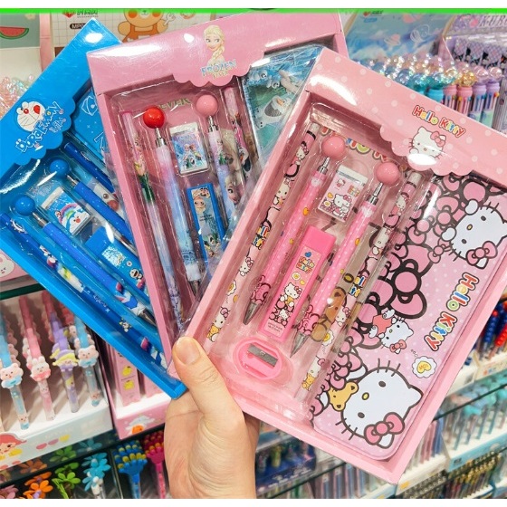 

SET ALAT TULIS KARAKTER STATIONERY SET CEWEK COWOK 3356 CARS SPIDERMAN HK DORAEMON PERLENGKAPAN SEKOLAH HADIAH KADO ULANG TAHUN ANAK STATIONARY vincess