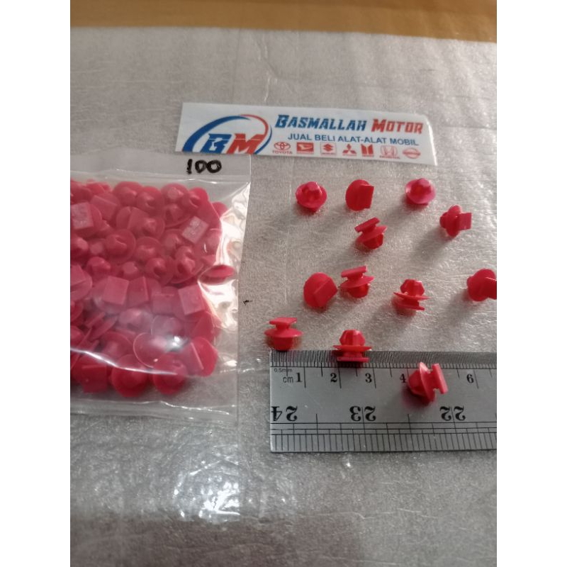 klip kancing cover interior dalam spion mobil calya sigra original