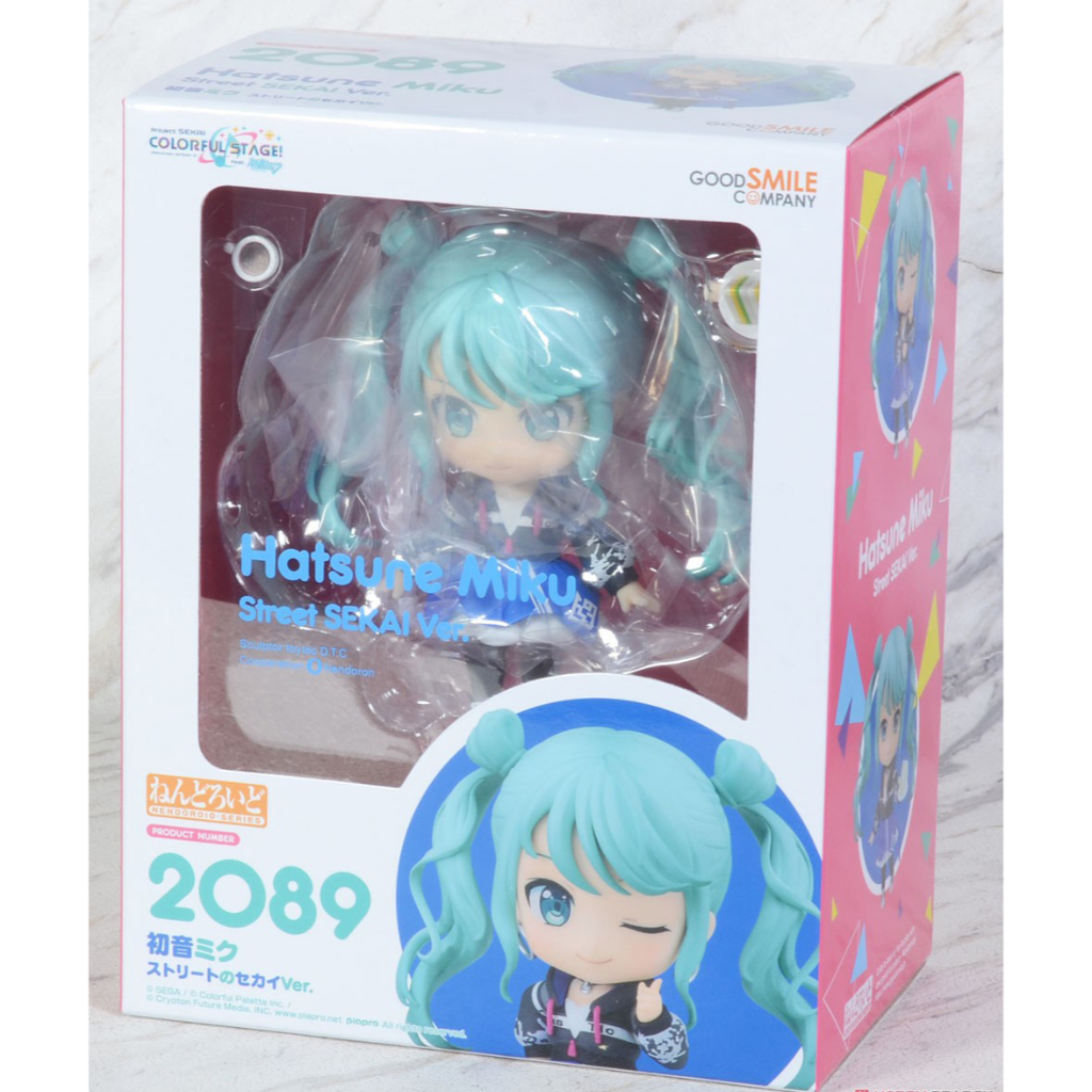Nendoroid No 2089 Hatsune Miku Street Sekai Ver 17360