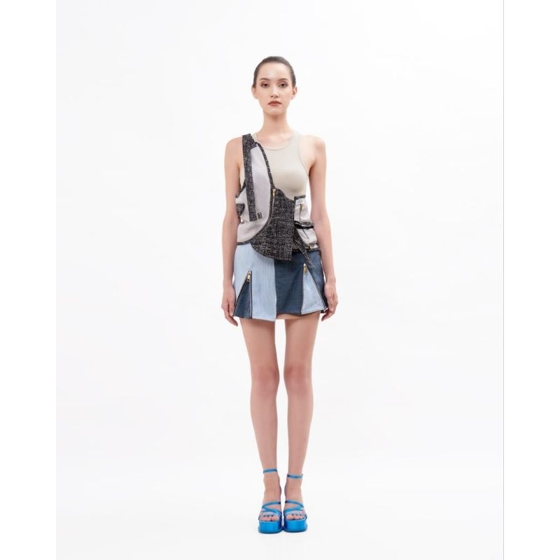 TS THE LABEL  - Emma Vest