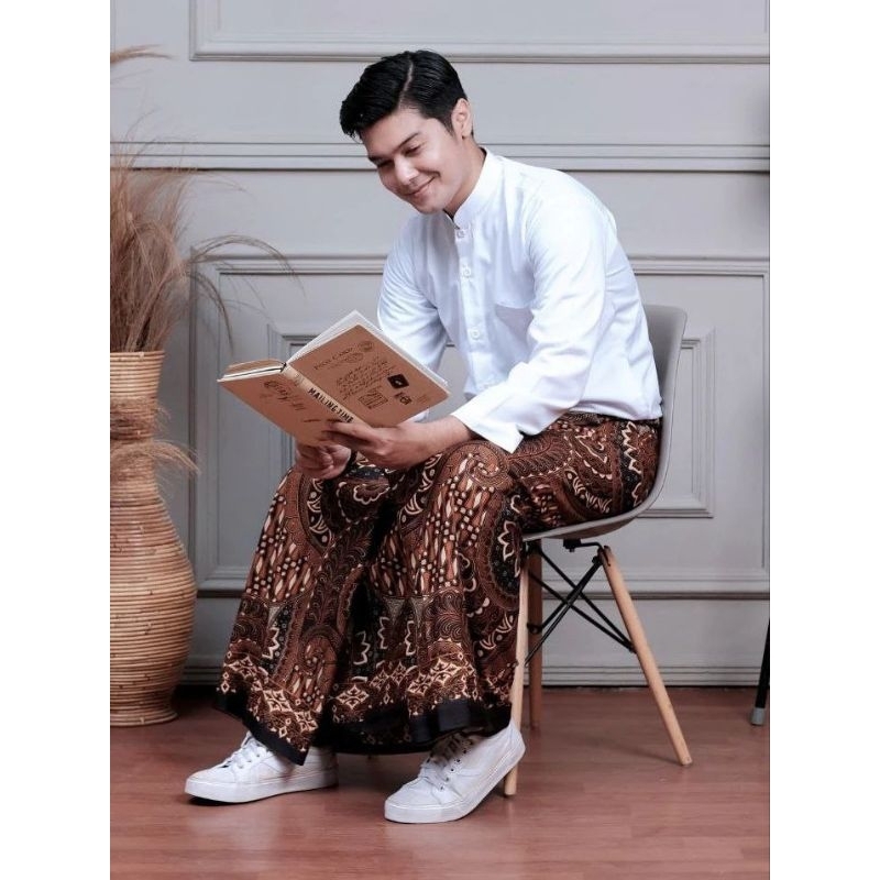 Sarung Batik Motif Kekinian Viral Gus Syauqi Series 2023