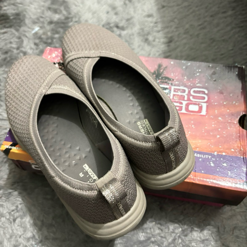 Preloved skechers on the go flex