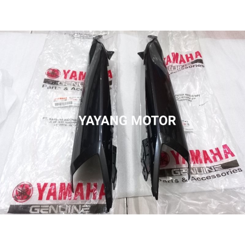 COVER SAMBUNGAN BODY BELAKANG BAWAH ABU ABU 1KP SOUL GT 115 ORIGINAL ASLI YAMAHA 1KP-F1731-00-7B & 1