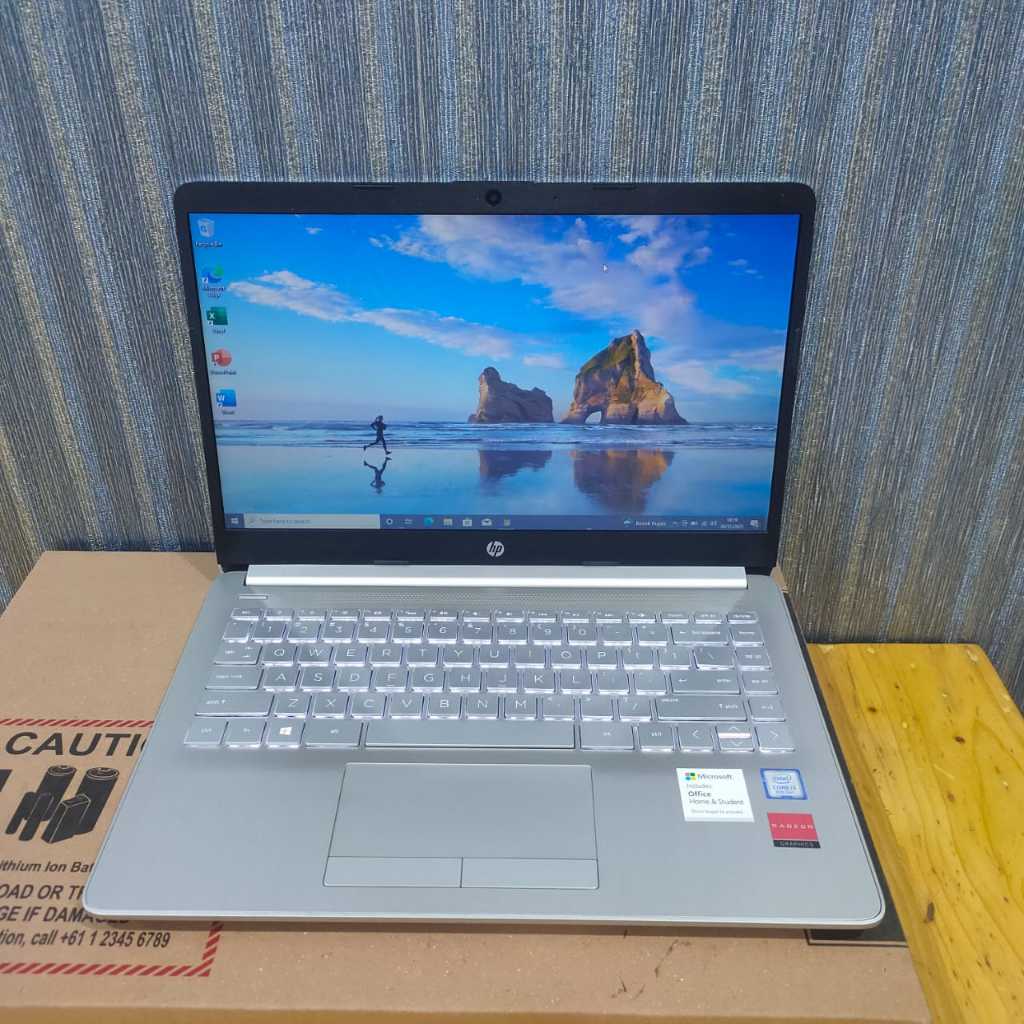 Laptop Hp 14s-cf0081TX,  i3-8130U,Ram 4/1Tb, Gen 8Th, DualVga, Backlight, Fullset Bergaransi