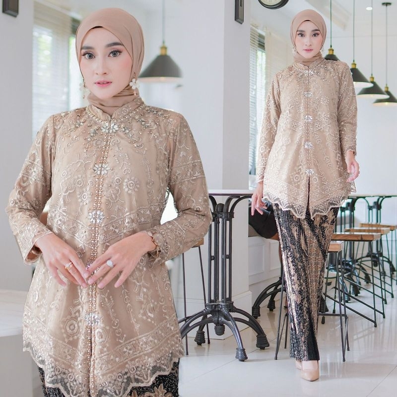 Stelan Kebaya Encim Delia Kebaya Wisuda Ukuran Jumbo LD 120 - Stelan Kebaya Tille - Kebaya Modern