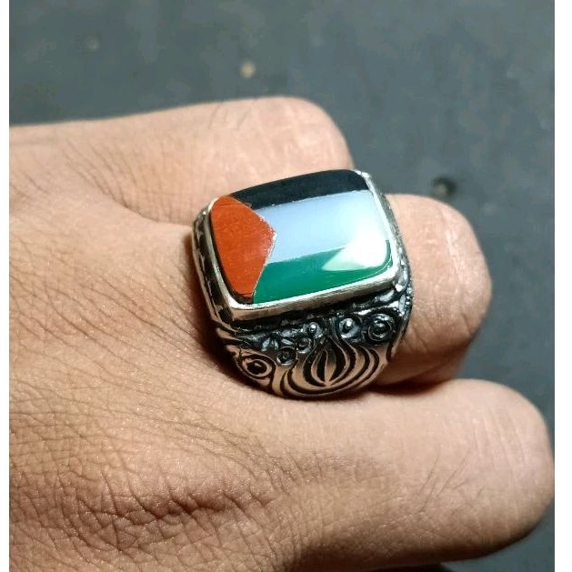 cincin pria/Batu akik natural morif warna bendera original akik asli semua.bukan sintetis
