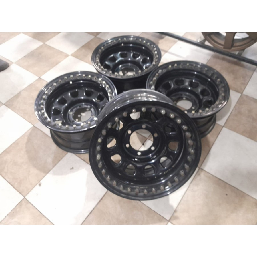Velg Mobil Bekas DAYTONA R16 Lebar 8 Lubang Baut 6