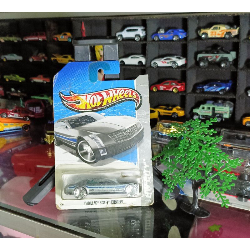 Hotwheels Cadillac ® Sixteen Concept