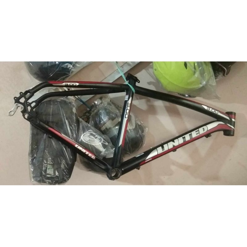 frame united miami 3.00 uk 26