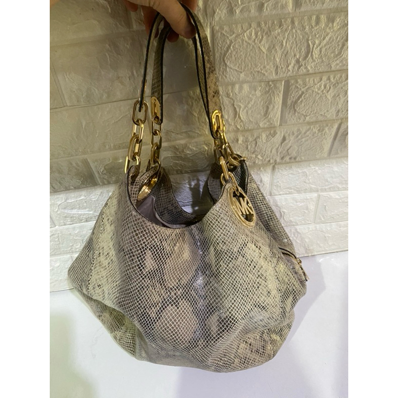 TAS KULIT MERK MICHAEL KORS PERLOVE