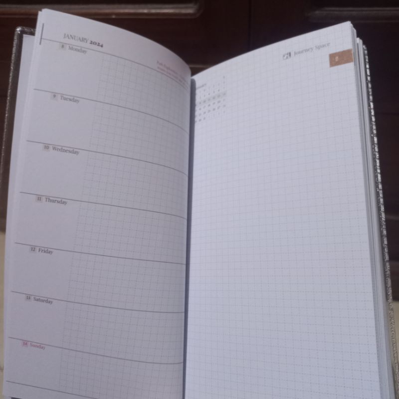 

[Planner Buku Journaling] Life Plan Journey 2024 from Life Plan Journal (preloved but still new include box)