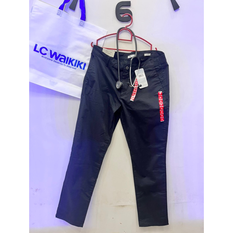 NEW CELANA PANJANG HITAM PRIA LC WAIKIKI
