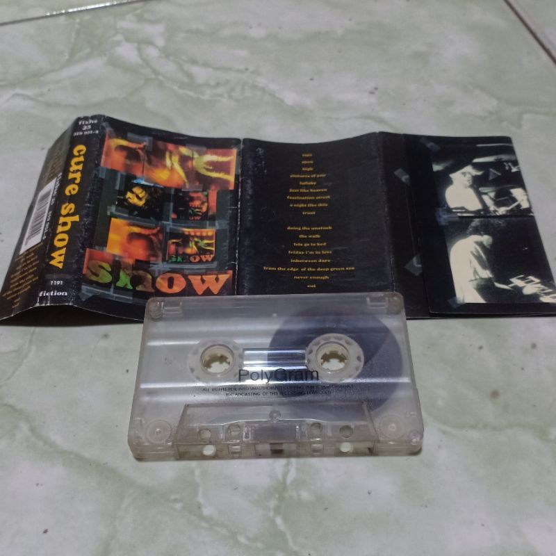 kaset pita THE CURE - Show