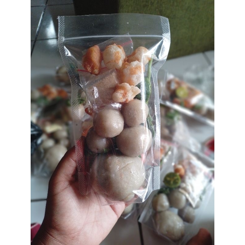 

cilok jumbo isi jando