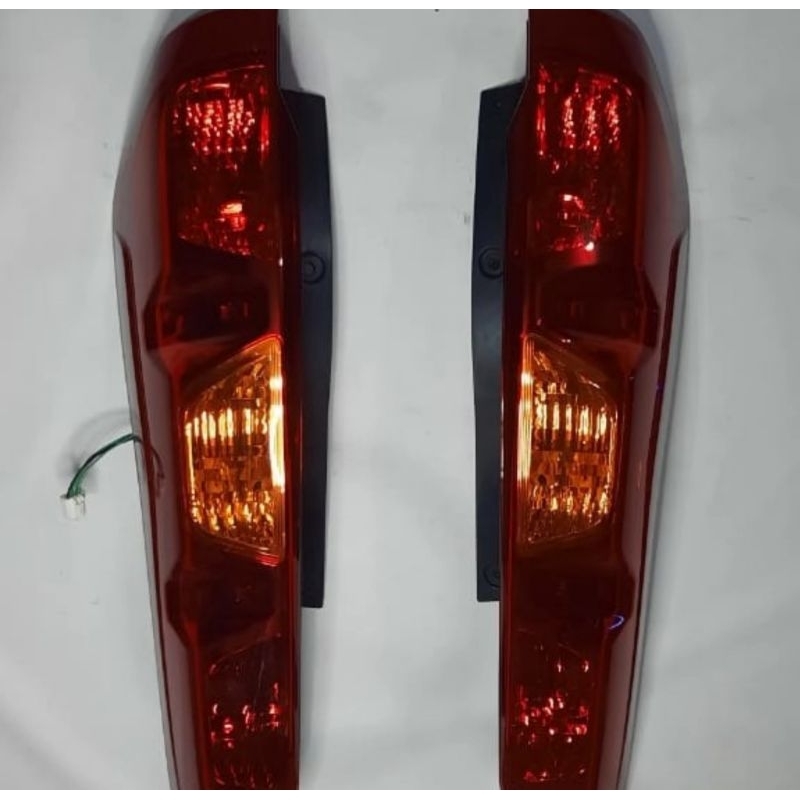 stoplamp lampu belakang nissan xtrail t31 2008 2009 2010 2011