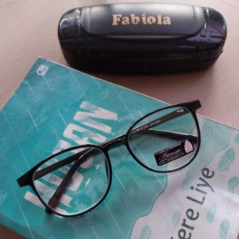 Kaca mata baca plus/ kaca mata baca/ Kaca mata plus/ Kaca mata baca plus pria wanita/ Kaca mata plus