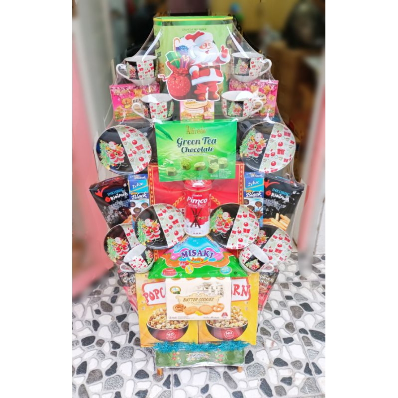 

parcel natal cangkir keramik mix Snack parcel Christmas murah