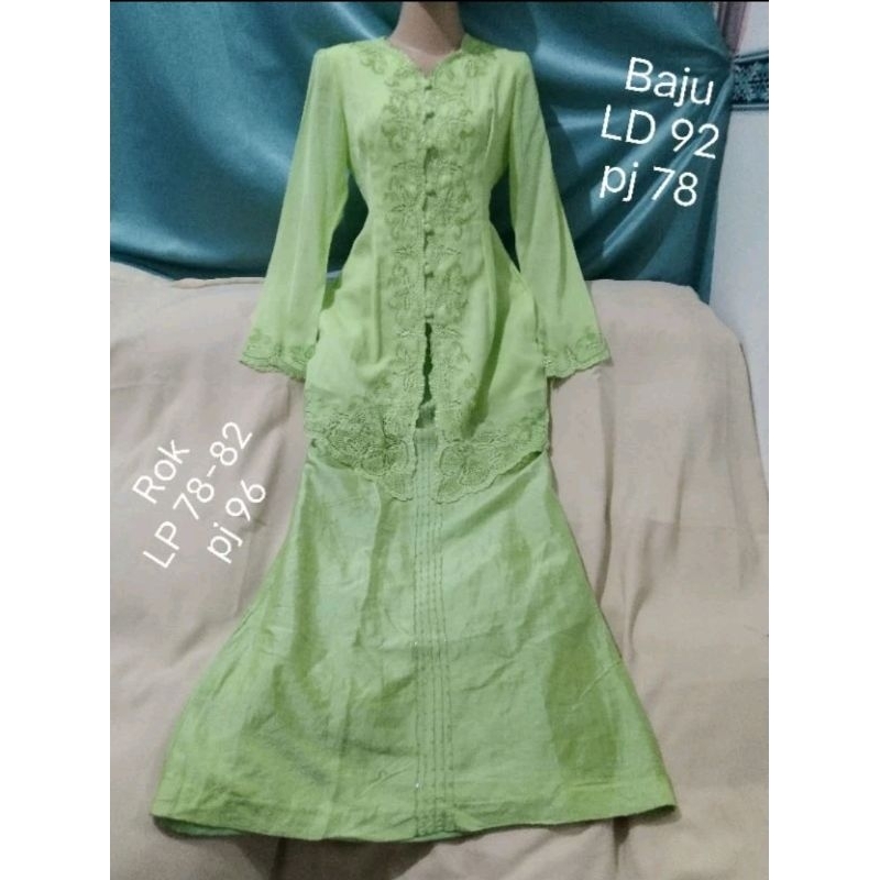 kebaya moderen / kebaya wisuda / kebaya pengantin / kebaya wedding /  kebaya kutu baru / kebaya enci