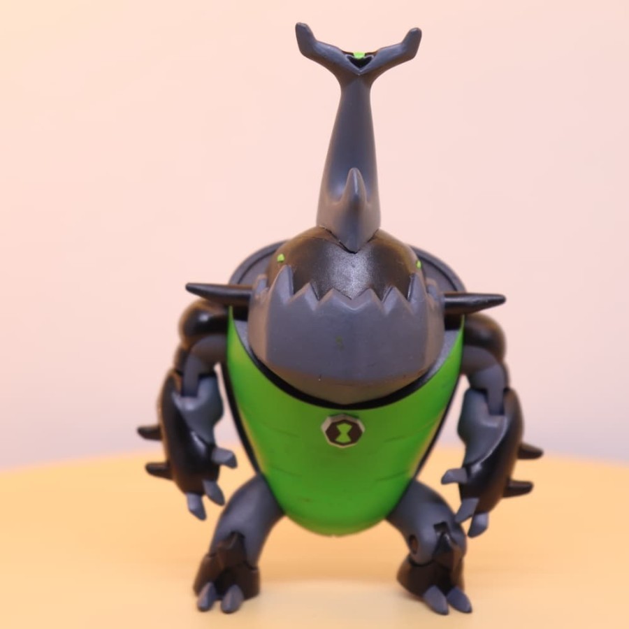 Ben 10 Omniverse - Eatle Action Figure Bandai