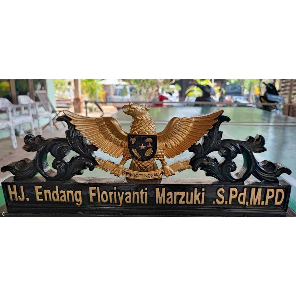 papan nama meja ukiran garuda kayu jati jepara Mebel Jepara