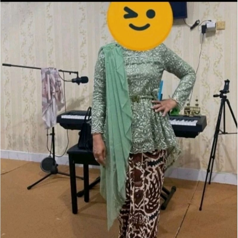 Selendang pundak kebaya motif mutiara/Sayap pundak wisuda kebaya