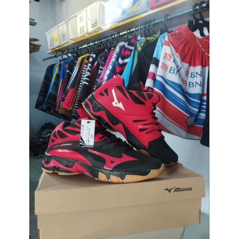 Sepatu voli mzn wlz2 mid premium