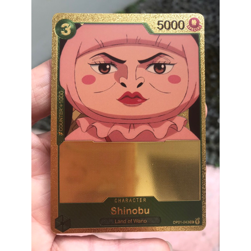 SHINOBU ONE PIECE GOLD