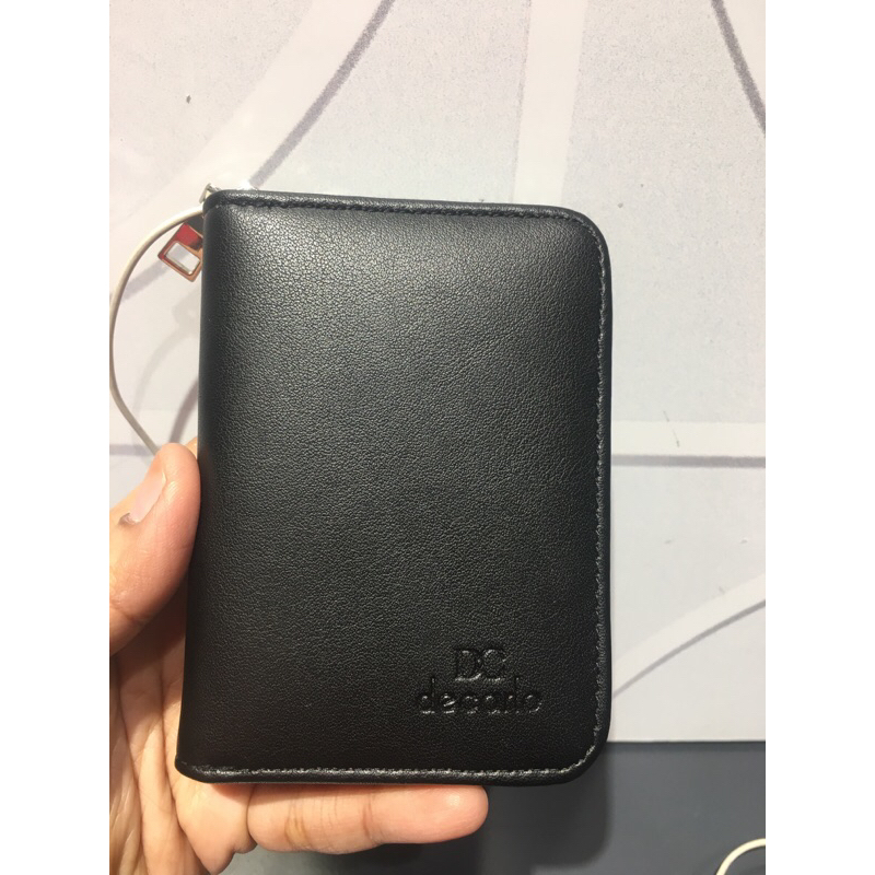 dompet kartu decarlo bahan 80%kulit