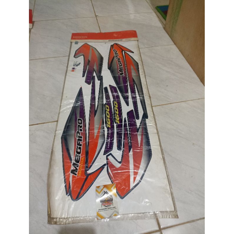 striping megapro hiu