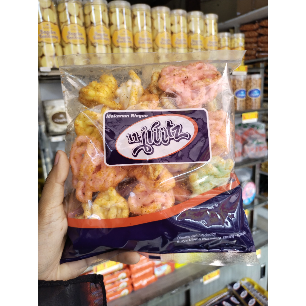 

SNACK SERBA 3 RIBU / SNACK MURAH / SNACK NJRITZ ASLI CENTRAL SNACK KERUPUK GULUNG PEDAS