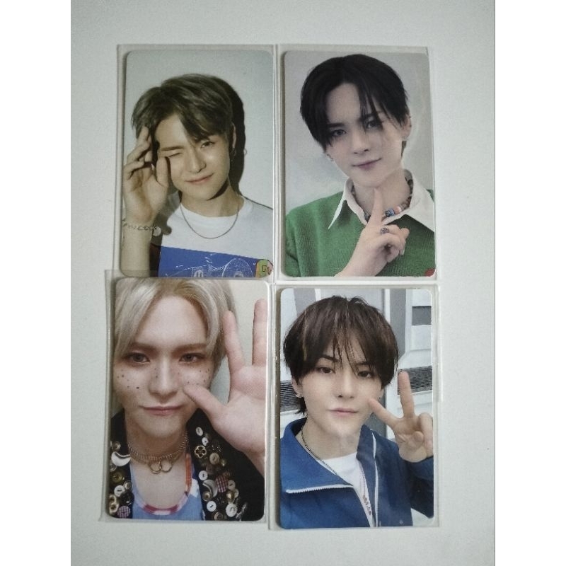 [READY STOCK] Official Photocard Treasure Yoshi Magazine, Funny Treasure