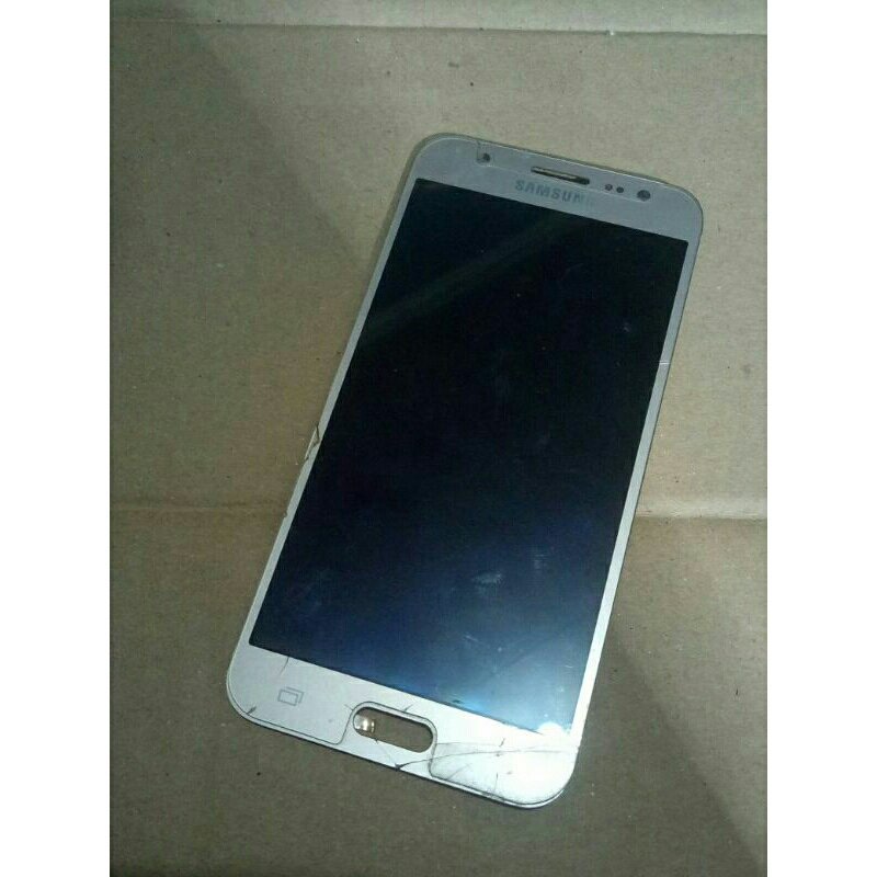 lcd Tc hp samsung J500g minus Tc retak dikit tapi sentuh normal lcd ori cabutan normal udah tested