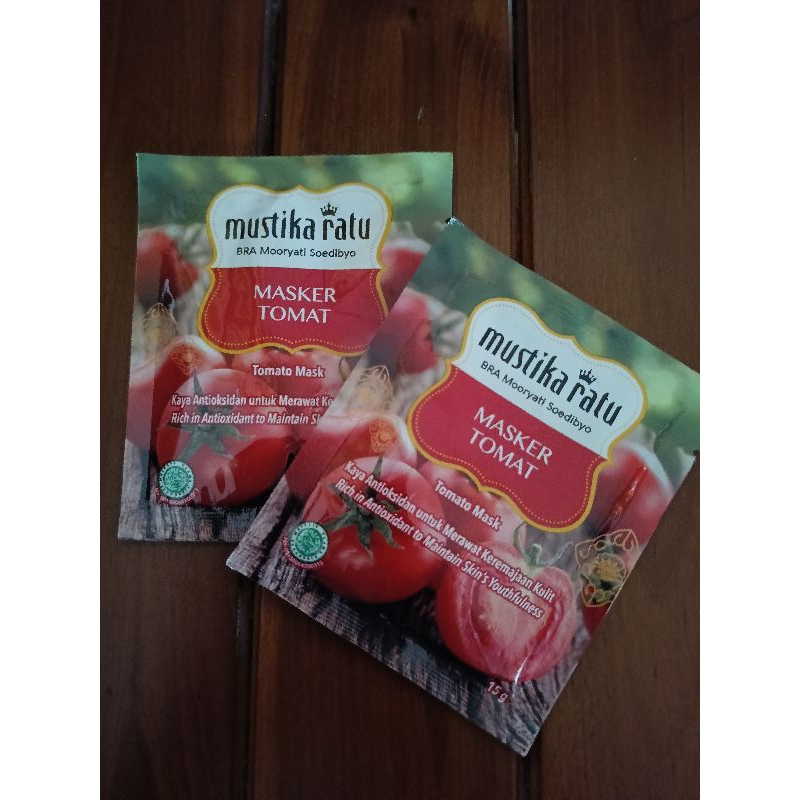 Masker tomat bubuk mustika ratu